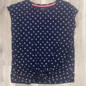 Croft & Barrow shirt. Size medium.